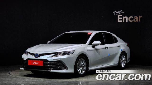 Toyota Camry 2.5 LE Hybrid 2WD