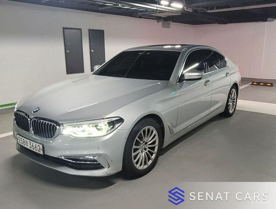 BMW 5-Series 520i Luxury 2WD