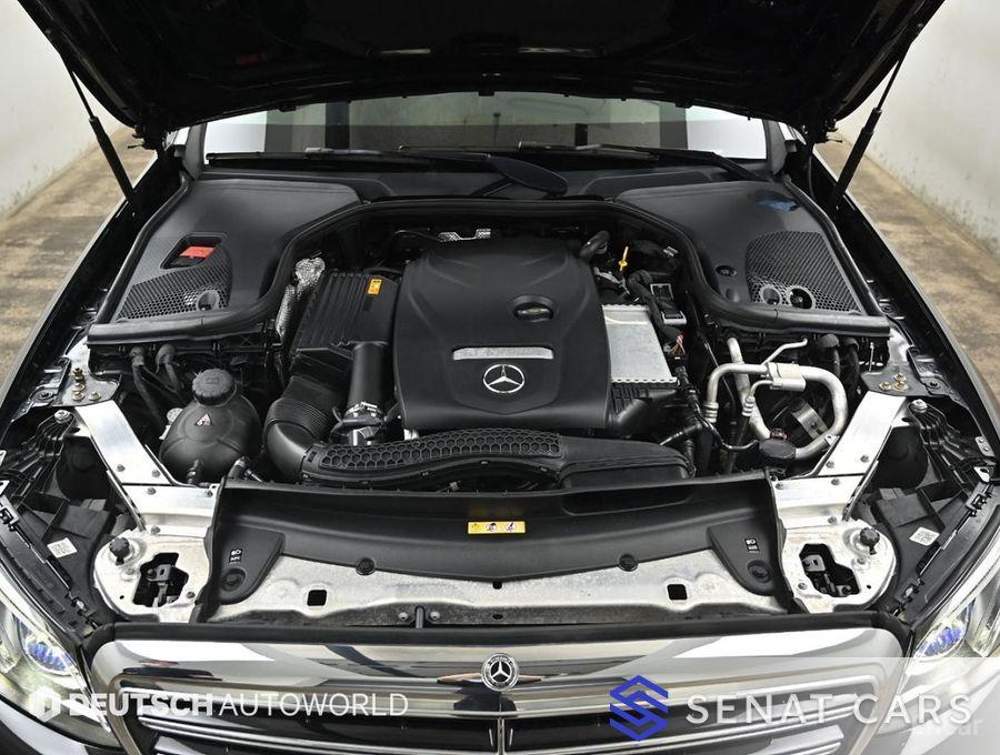 Mercedes-Benz E-Class E300 4MATIC Exclusive 4WD