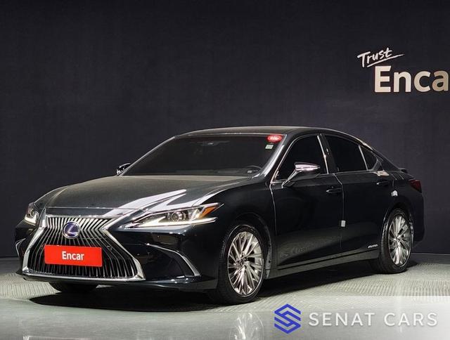 Lexus ES Luxury Plus 2WD