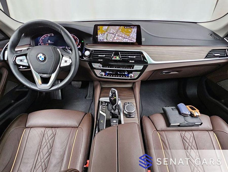 BMW 5-Series 520d Luxury Plus 2WD