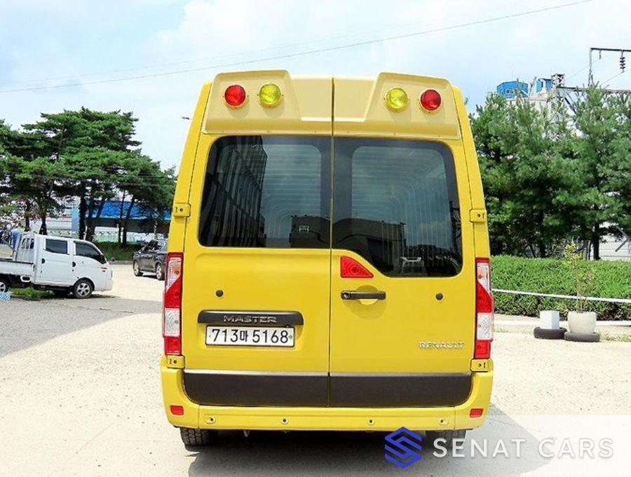 Renault-KoreaSamsung Master School Bus 15-Seater 2WD