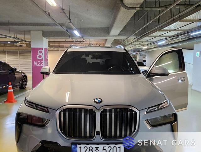 BMW X7 xDrive 40i M Sport 7STR 4WD