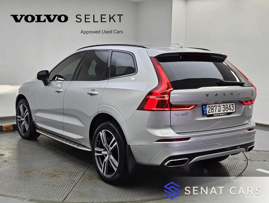 Volvo XC60 T8 R-Design 2WD