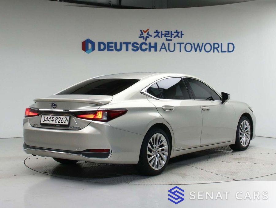 Lexus ES Luxury Plus 2WD