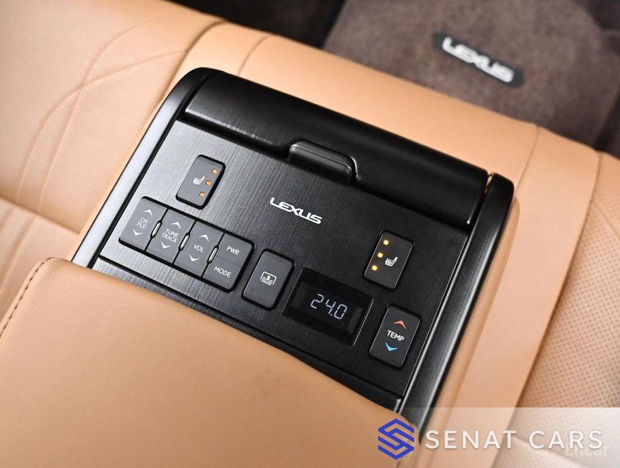 Lexus ES Luxury Plus 2WD