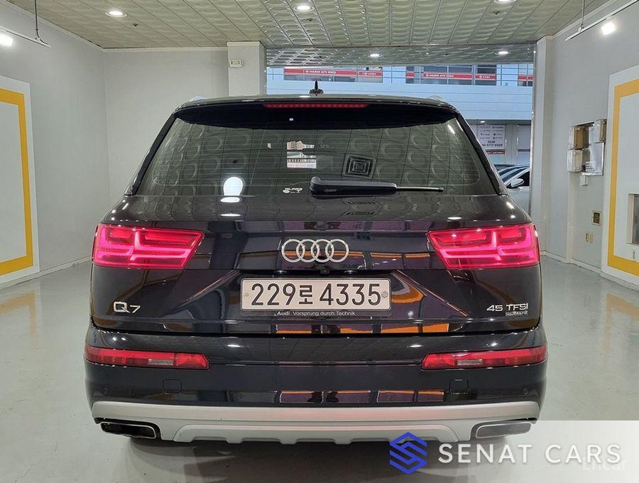 Audi Q7 45 TFSI Quattro 4WD