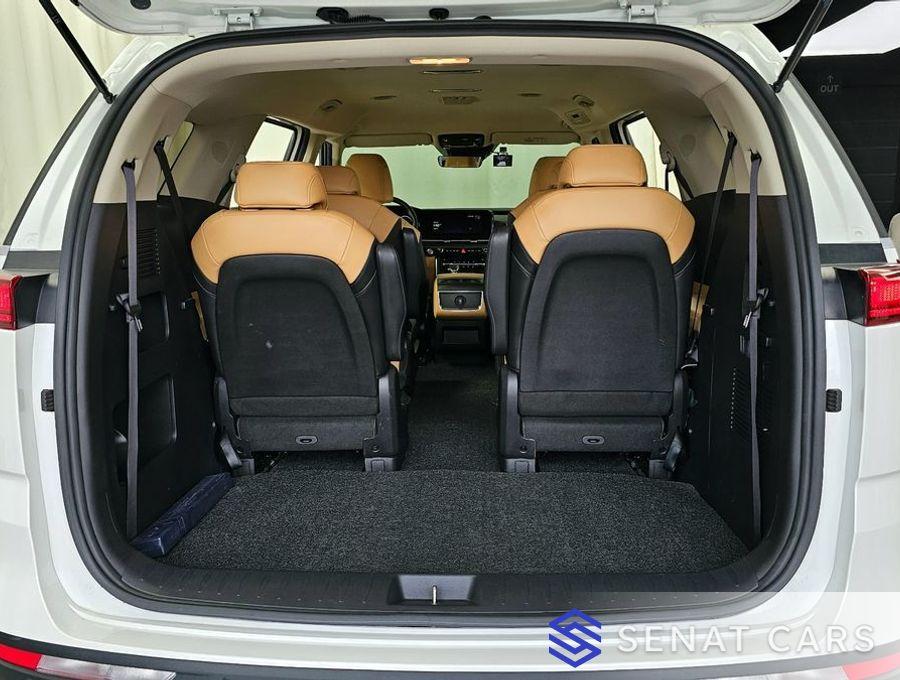 Kia Carnival 9-Seater Prestige 2WD