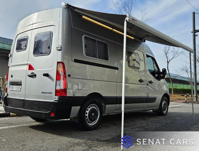 Renault-KoreaSamsung Master Camping car 2WD