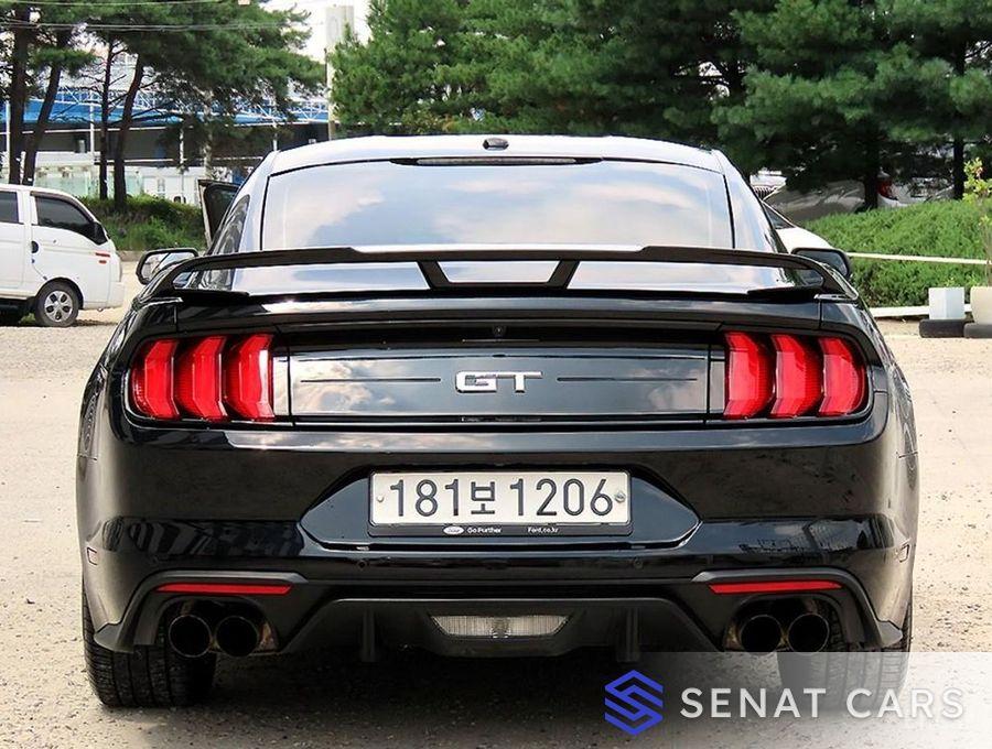 Ford Mustang GT Coupe 2WD