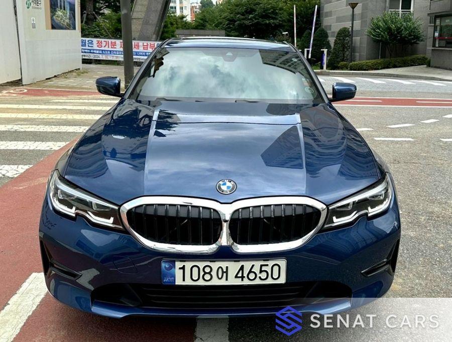 BMW 3-Series 320i 2WD