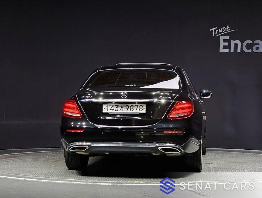 Mercedes-Benz E-Class E300 4MATIC Exclusive 4WD