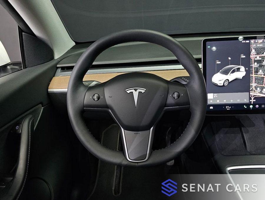 Tesla Model Y Long Range 2WD