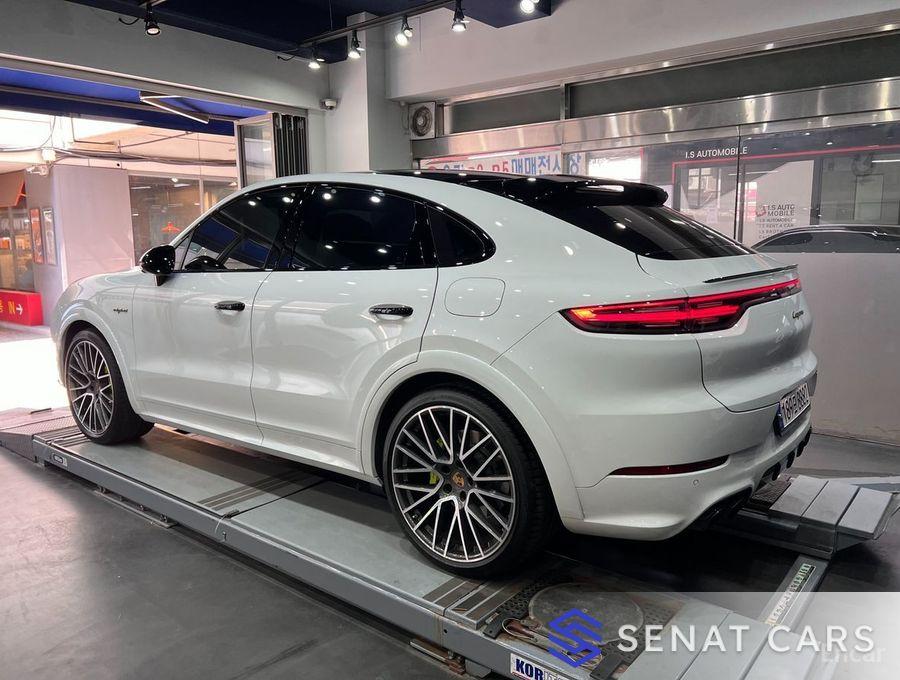 Porsche Cayenne 3.0 E-HYBRID COUPE PLATINUM EDITION 4WD