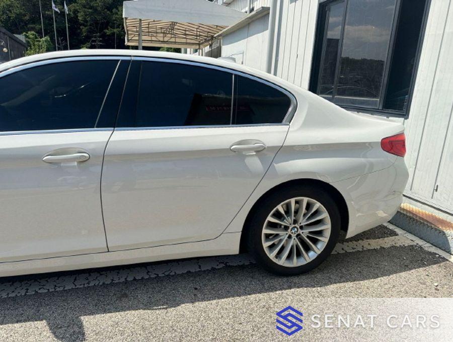 BMW 5-Series 520d Luxury Plus 2WD