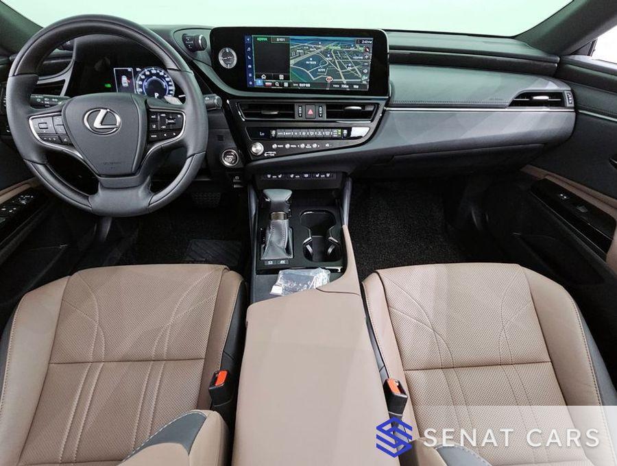 Lexus ES Luxury Plus 2WD