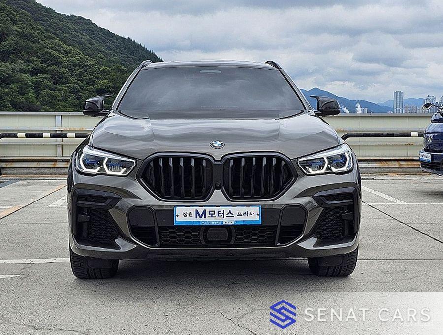 BMW X6 M50i 2WD