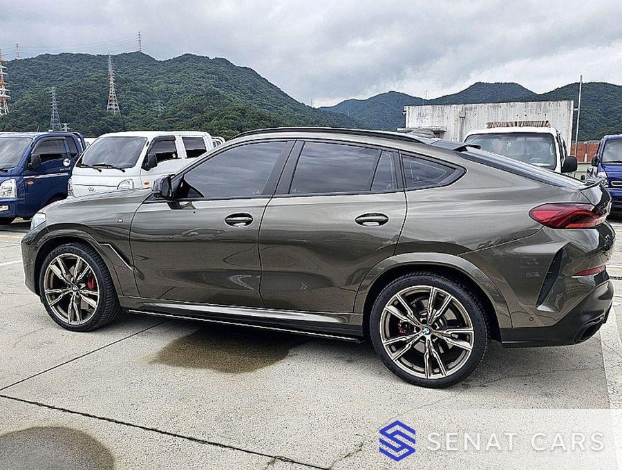 BMW X6 M50i 2WD