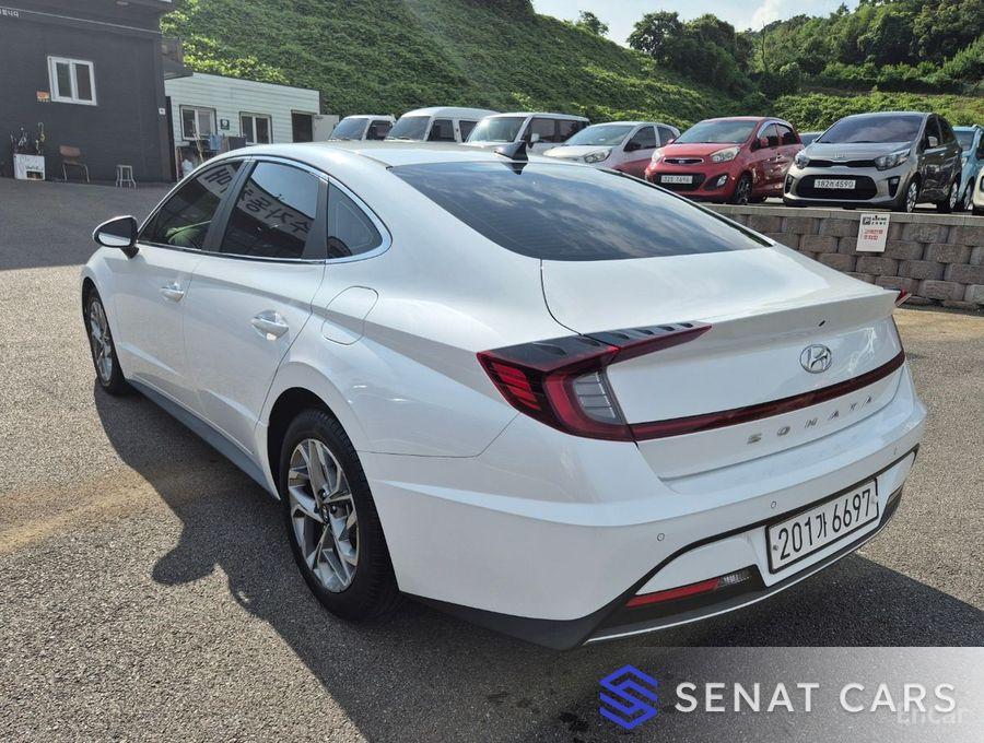 Hyundai Sonata 2.0 Premium Family 2WD