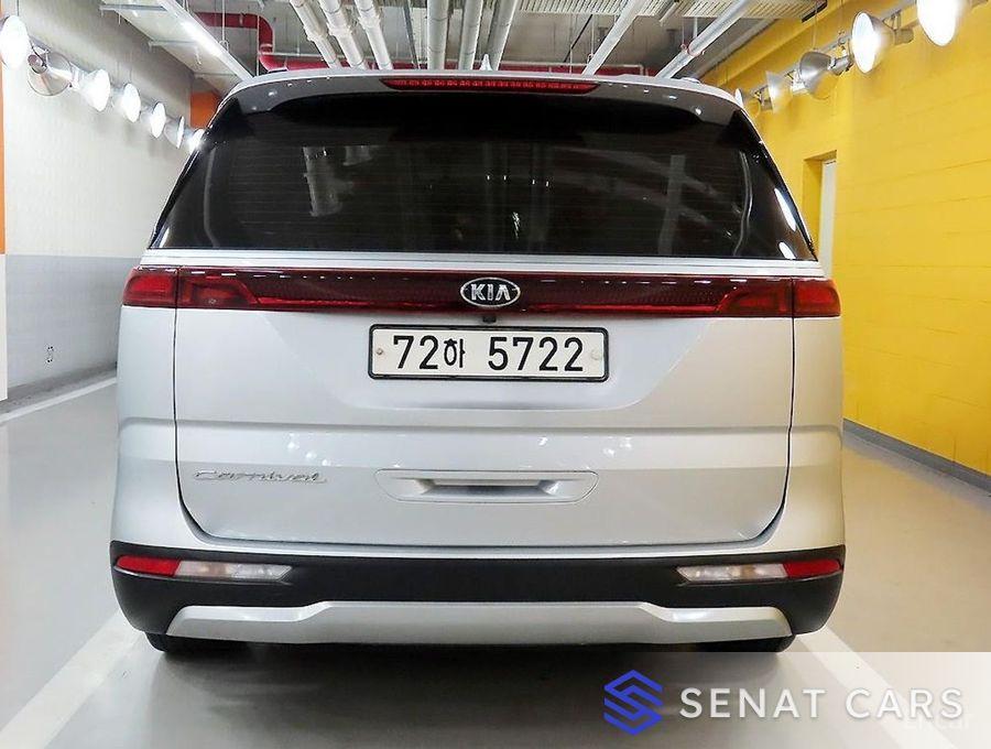 Kia Carnival 11-Seater Prestige 2WD