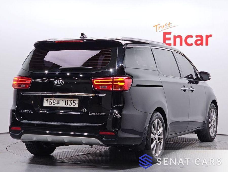 Kia Carnival 7-Seater Limousine VIP 2WD