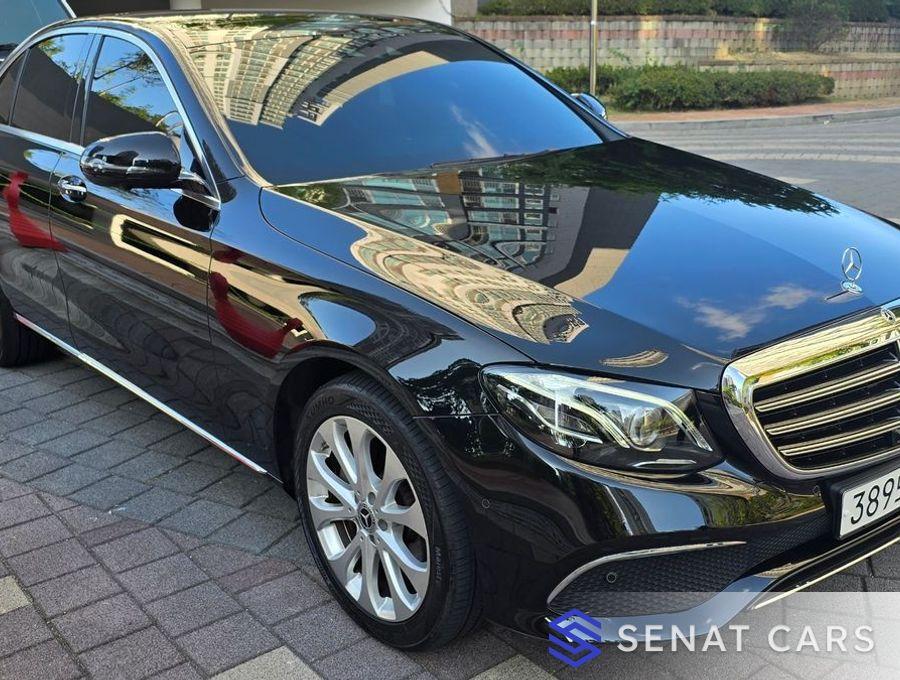 Mercedes-Benz E-Class E300 4MATIC Exclusive 4WD