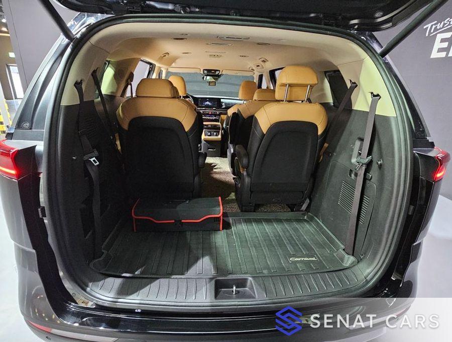 Kia Carnival 9-Seater Signature 2WD