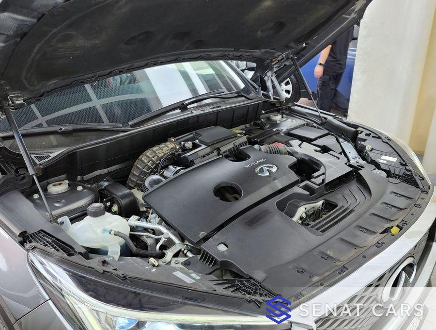 Infiniti QX50 2.0 Essential 2WD