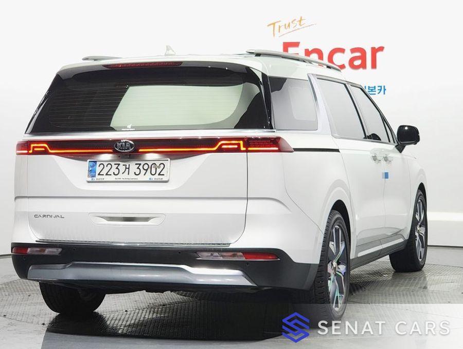 Kia Carnival Gasoline 9-Seater Signature 2WD