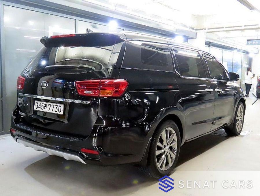 Kia Carnival 9-Seater Prstige 2WD