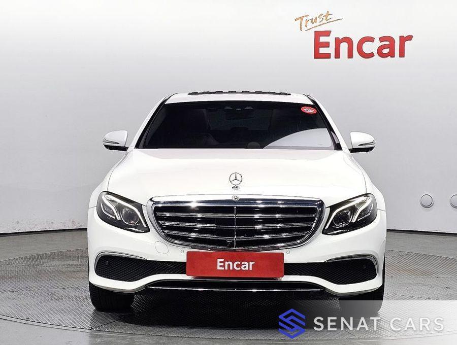 Mercedes-Benz E-Class E300 4MATIC Exclusive 4WD