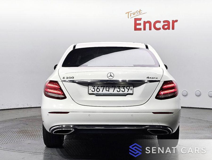 Mercedes-Benz E-Class E300 4MATIC Exclusive 4WD