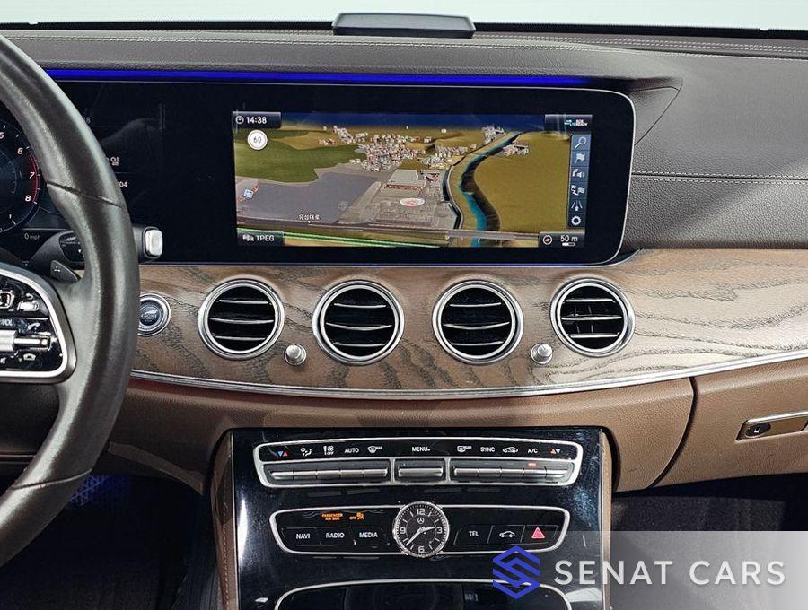 Mercedes-Benz E-Class E300 4MATIC Exclusive 4WD