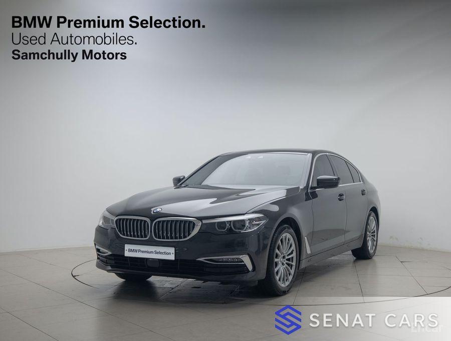 BMW 5-Series 520i Luxury 2WD