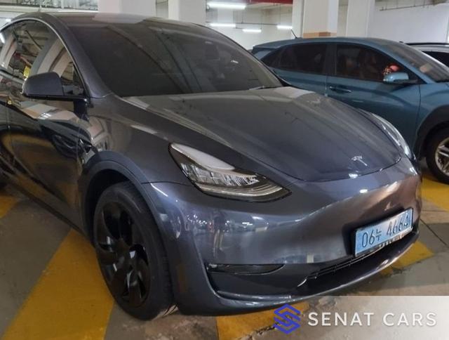 Tesla Model Y Long Range 2WD