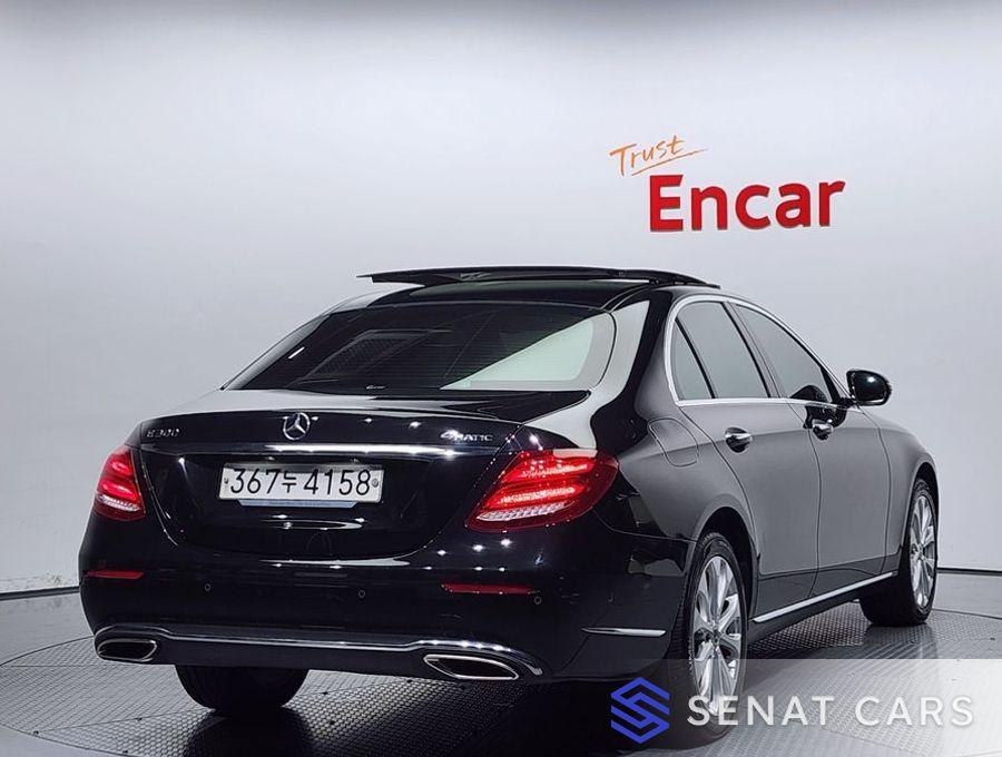 Mercedes-Benz E-Class E300 4MATIC Exclusive 4WD