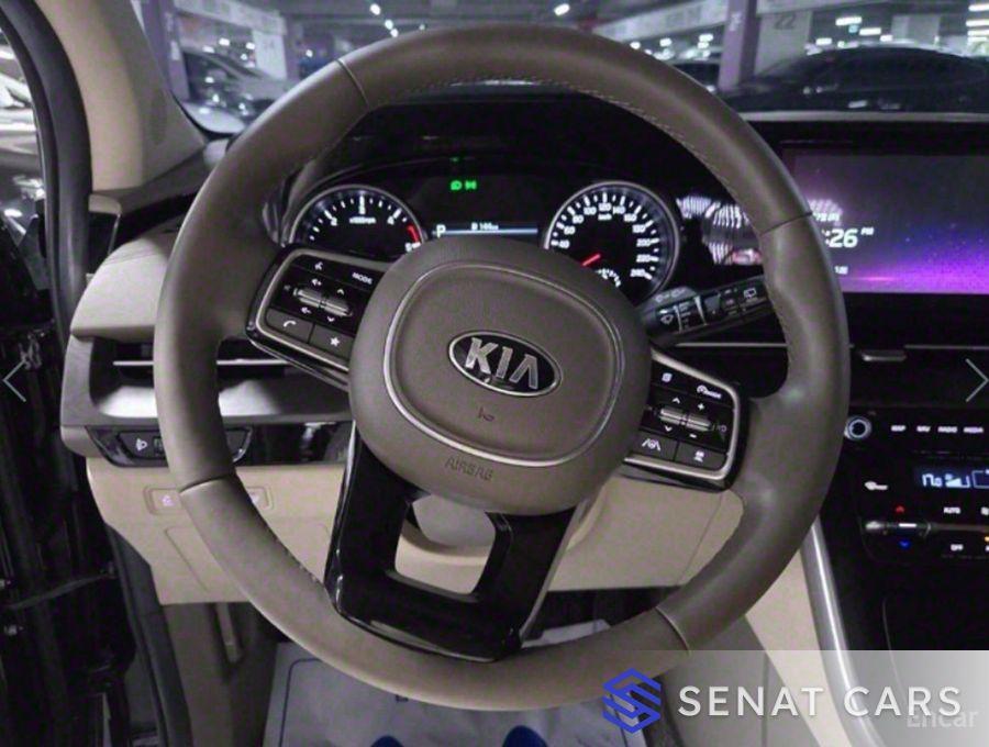 Kia Carnival 9-Seater Prestige 2WD