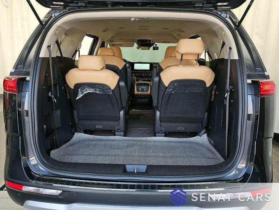 Kia Carnival 9-Seater Prestige 2WD