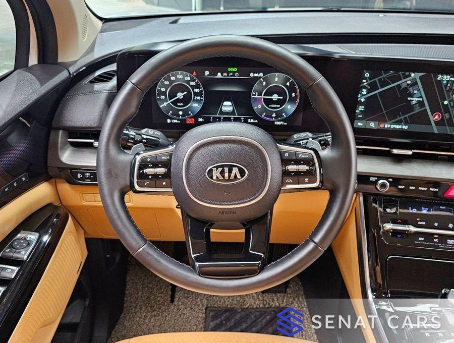 Kia Carnival 9-Seater Signature 2WD