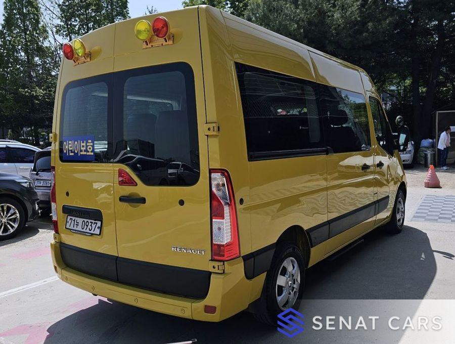 Renault-KoreaSamsung Master School Bus 13-Seater 2WD