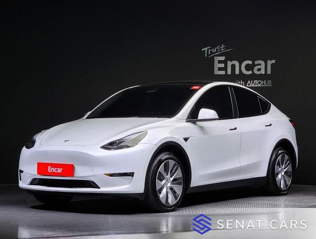 Tesla Model Y Long Range 2WD