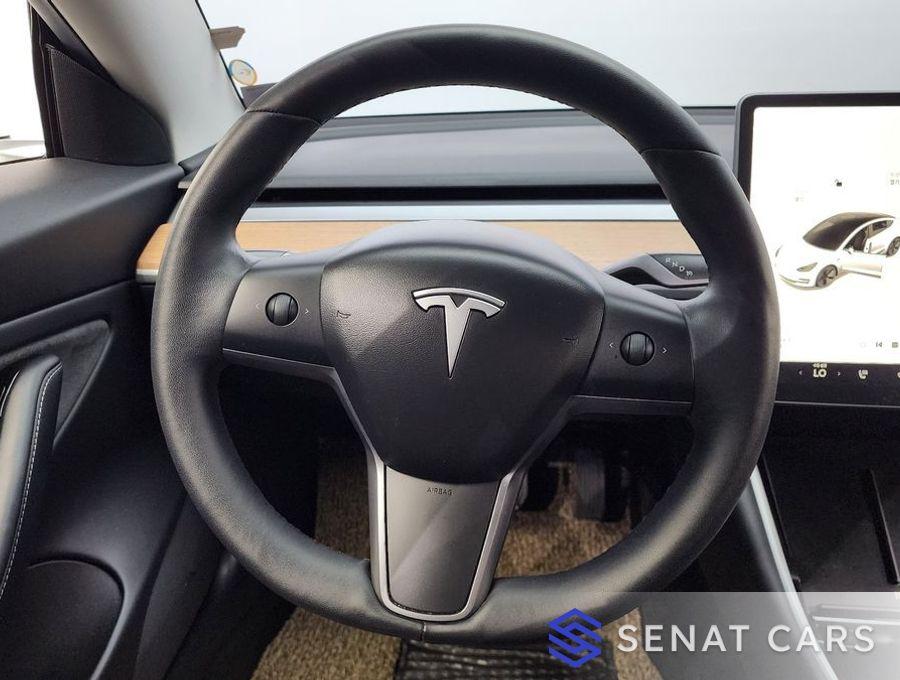 Tesla Model 3 Standard Range Plue 2WD