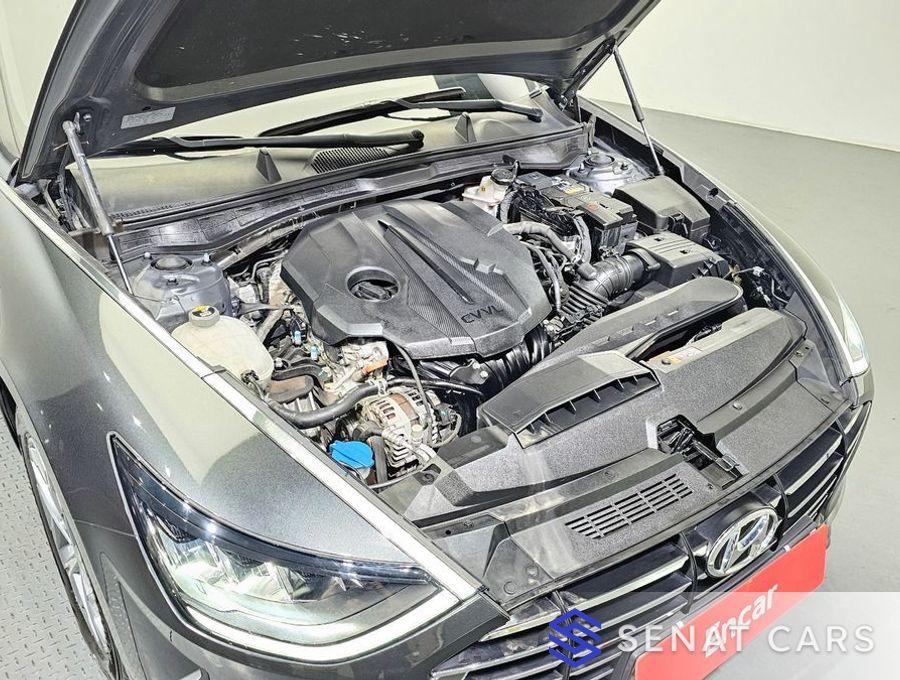 Hyundai Sonata 2.0 Premium 2WD