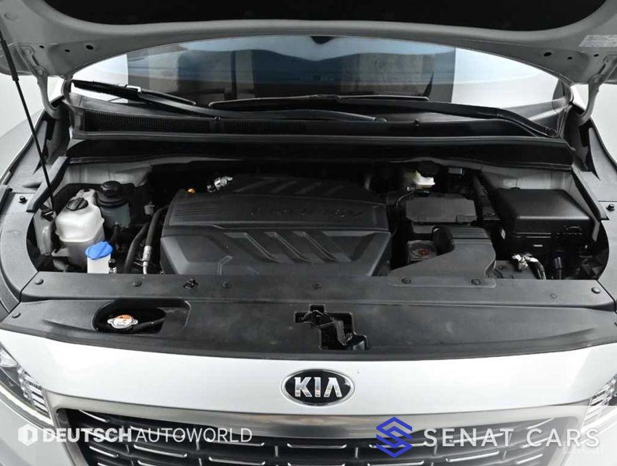 Kia Carnival 9-Seater Prstige 2WD