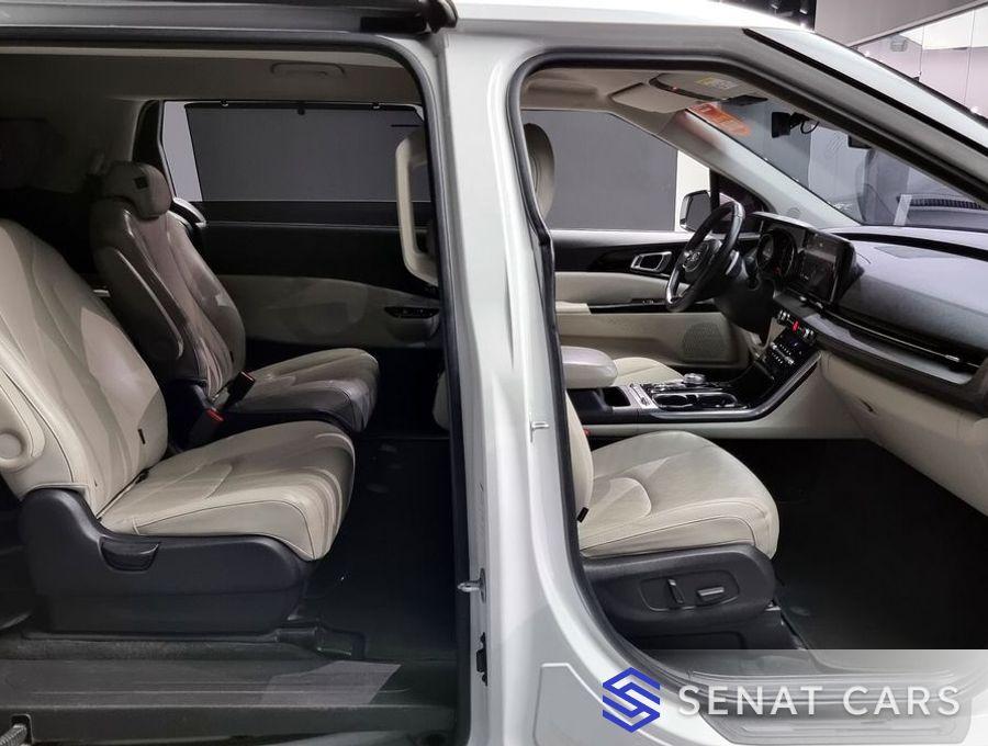 Kia Carnival 9-Seater Noblesse 2WD