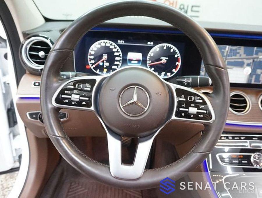 Mercedes-Benz E-Class E300 4MATIC Exclusive 4WD