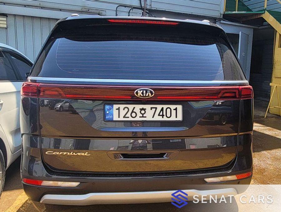 Kia Carnival 9-Seater Prestige 2WD