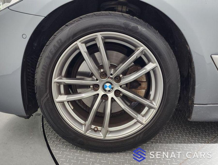 BMW 5-Series 520i M Sport 2WD