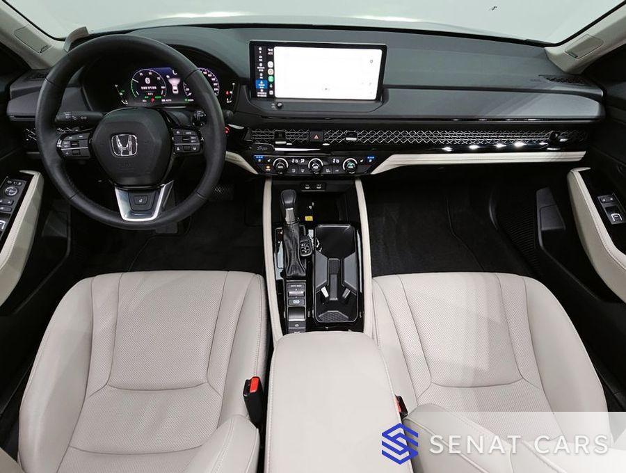 Honda Accord 2.0 Hybrid Touring 2WD