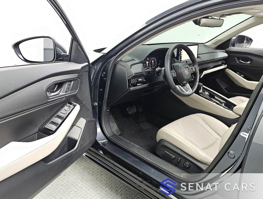 Honda Accord 2.0 Hybrid Touring 2WD